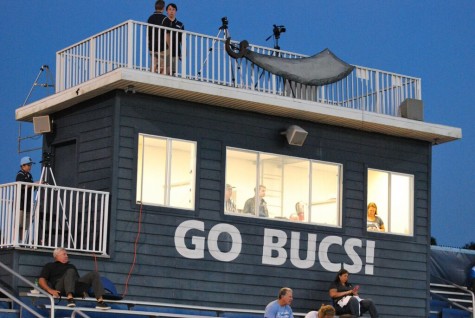 Berkeley fans across all three divisions gathered together to watch the close homecoming game. 