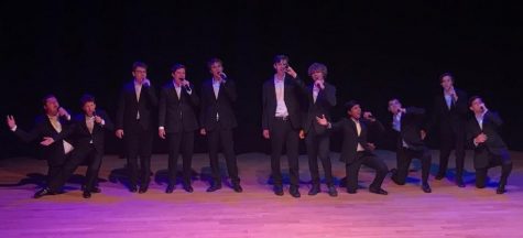 BEGINNING WITH A BEAT: The Berkeley Beatitones kicked off the concert by dazzling the crowd with show-stopping performances such as “Colder Weather” and “Mr. Blue Sky.”