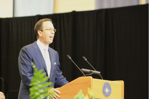 WORDS OF ADVICE: Tripp Crouch ‘86 gives his advice and thanks to the 2021 graduating class.