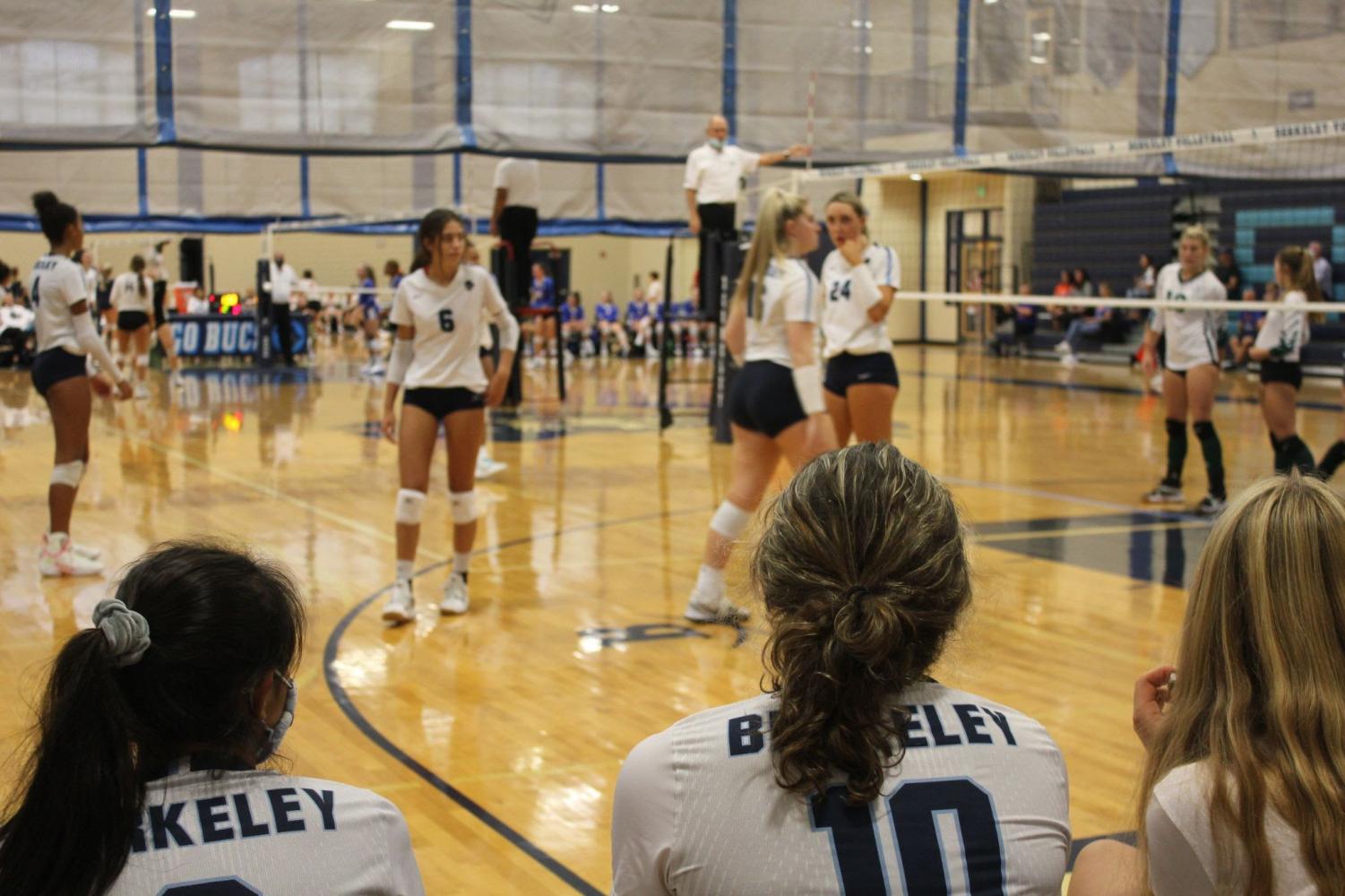 Gallery: Varsity Football & Volleyball (9/17/21)