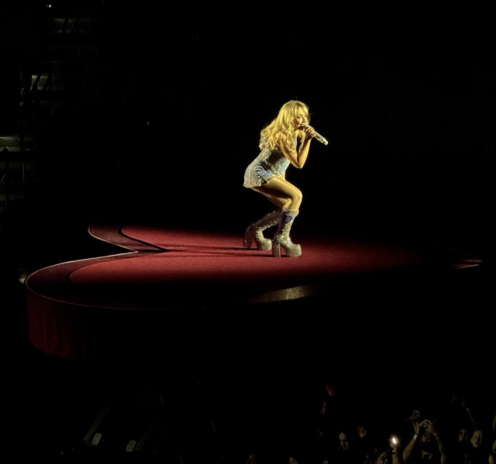 Sabrina Carpenter’s Short N’ Sweet Tour